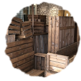 Mobilier d'agencement en bois massif